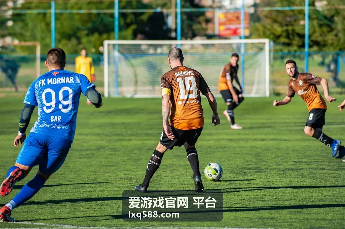爱游戏官网平台 太空策略游戏星轨远征封面
